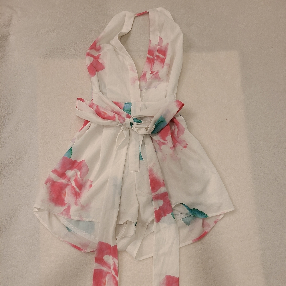 Sexy floral romper